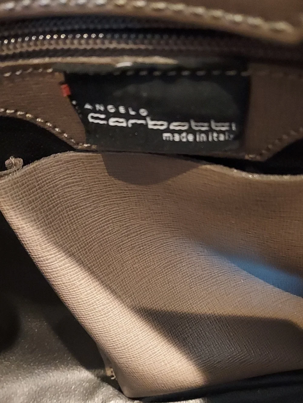Classic Handbag in Gray (W13 3/4